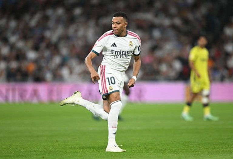 مبابي يقترب من تحطيم رقم ميسي القياسي في دوري الأبطال